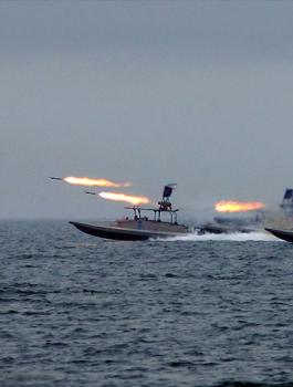 ايران والقوات الامريكية في الخليج 