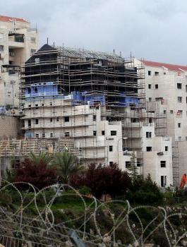 منع العمال من الدخول الى مستوطنات رام الله 