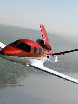 Cirrus-Vision-SF50-3