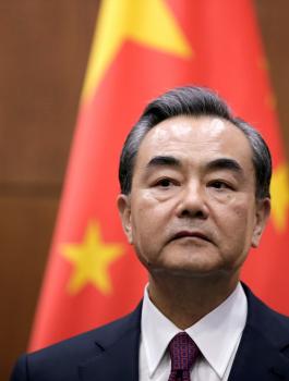 الصين تدعو إلى عقد مؤتمر سلام بين الفلسطينيين والإسرائيليين نهاية العام