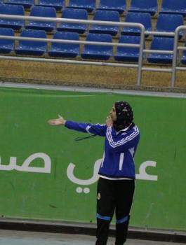 حكم المباراة ياسمين 