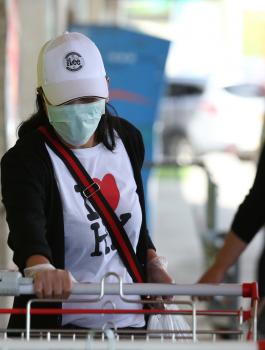 فيروس كورونا والمصابين 