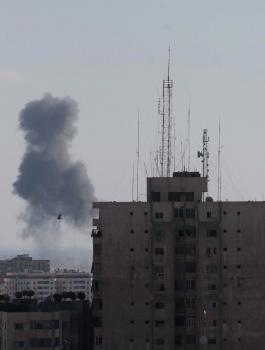 اطلاق صواريخ من غزة صوب مستوطنات الغلاف 