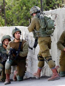 إغلاق حي أمام المواطنين في الخليل