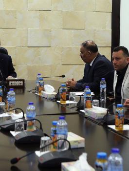 رئيس الوزراء ونقابة الصيادلة 