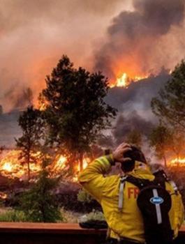 وسط-توقعات-بقدوم-الأسوأ..-احتراق-1.2-مليون-فدان-وألف-منزل-حتى-الآن-بكاليفورنيا-