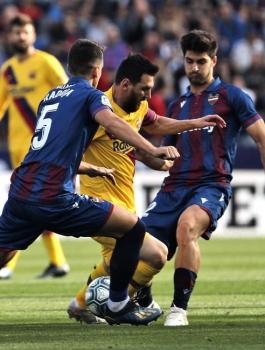 برشلونة وليفانتي 