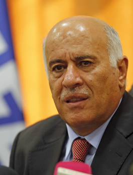 الرجوب: لن نسمح إلا أن يبقى القدوة في مركزي فتح