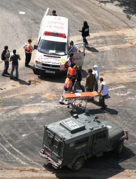 اصابة فلسطيني بعد تعرضه للدهس 