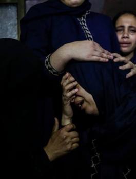 اسرائيل تقتل الاطفال الفلسطينيين في غزة 