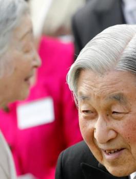 امبراطور اليابان 