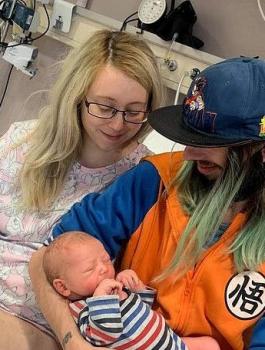 بريطانية والحمل 