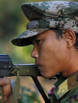 اسرائيل وجيش بورما 