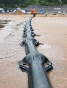 فيسبوك ومايكروسوفت 