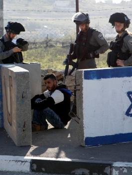 الاحتلال يعتقل مواطنين في القدس وبيت لحم