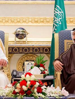 امير قطر في القمة الخليجية 