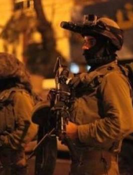 الاحتلال يعتقل 7 مواطنين بينهم نائب بالتشريعي