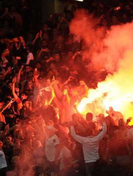 الامارات تتفوق على البرازيل في كرة القدم 