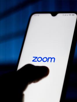 مستخدمي تطبيق زوم 