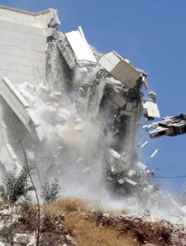 اخطارات بالهدم في العيسوية 