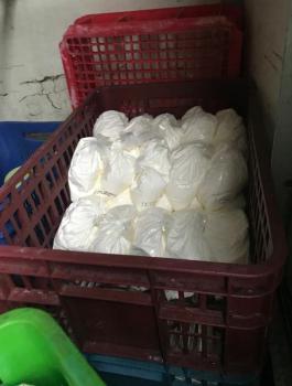 ضبط طن من الالبان الفاسدة في الخليل 