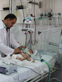 صرف مبلغ لشراء وقود لمشفيات قطاع غزة