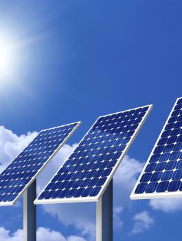 قرار بإنتاج الطاقة المتجددة على أسطح المدارس ومؤسسات التعليم العالي 