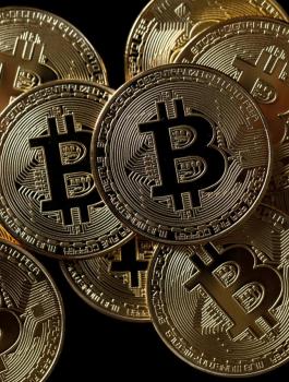 العملات الرقمية تواجه أسوأ موجة هبوط منذ انطلاقتها