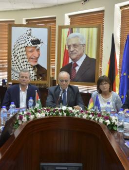 وفد من مدينة نورمبيرغ الألمانية يزور نابلس