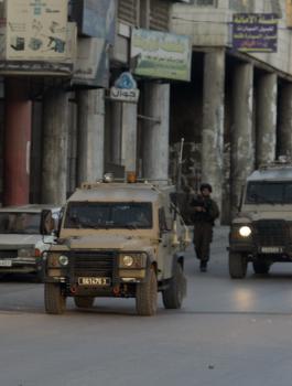 اعتقال نجل الأسير جمال ابو الهيجاء 