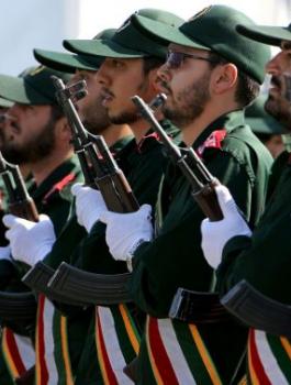 ايران تدعم فصائل مسلحة 