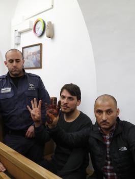 سلطات الاحتلال ترحل تركيين اعتقلا الجمعة الماضية في القدس