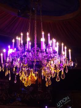 لبنانية وحفل عيد ميلاد 