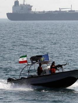 ايران ومضيق هرمز 