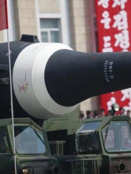 السلاح النووي الكوري الشمالي والمساعدات الامريكية 