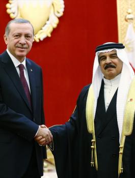 إحدى الدول المحالفة للسعودية تشيد بالقاعدة التركية في قطر!