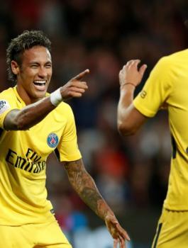 شجار بين نيمار وكافاني