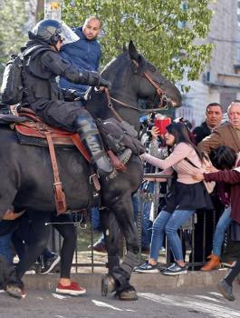 قمع مسيرة في القدس 