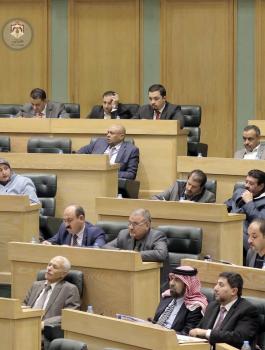 نواب اردنيون يوقعون مذكرة تطلب بطرد السفير الاسرائيلي