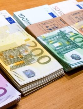 الاتحاد الاوروبي يقدم مساعدات مالية لفلسطين 