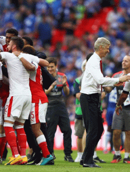 آرسنال يهزم تشيلسي ويرفع كأس إنجلترا