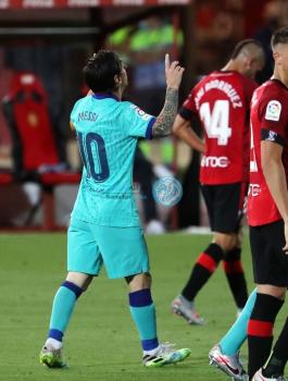 ميسي والرحيل عن برشلونة 