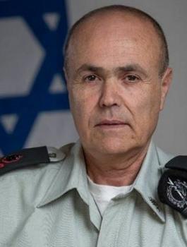 المنسق وهيئة الشؤون المدنية