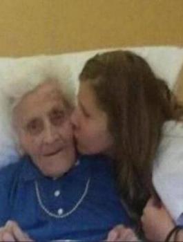 مسنة ايطالية