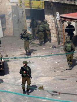 مواد بناء في الولجة