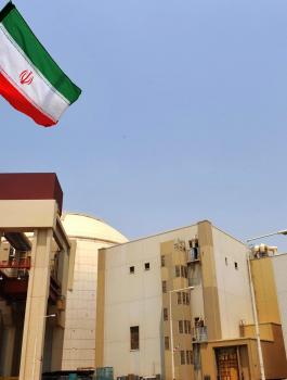 ايران والبرنامج النووي
