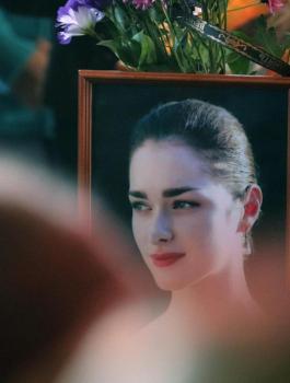 استاذ روسي يقتل طالبته