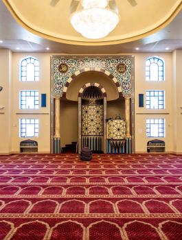 اغلاق المساجد في الضفة الغربية