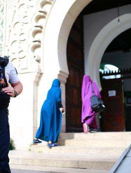 فرنسا والمساجد