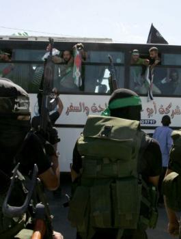 صفقة تبادل اسرى بين اسرائيل وحماس